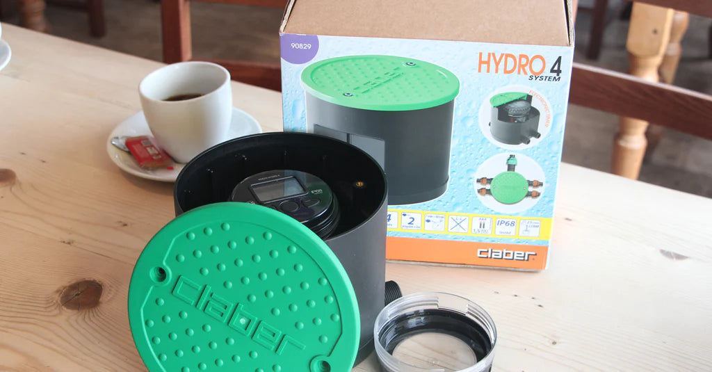 Claber Hydro-4 Bewässerungscomputer - Vormontierter Schacht Für 4 Kreise Mit IP68 Schutz