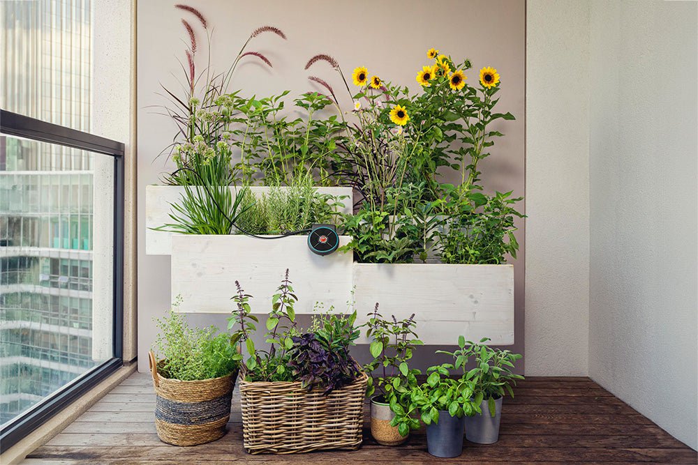 gardena aquabloom automatic plant watering system Gardena Solar Powered Irrigation AquaBloom Set