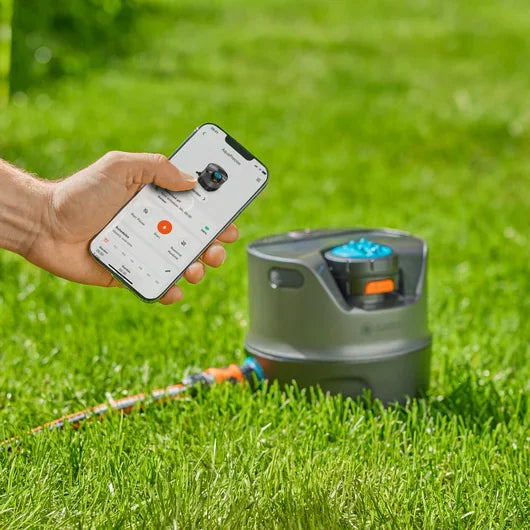 Lawn Sprinklers Gardena AquaPrecise, solar-powered Lawn Sprinkler - 16000