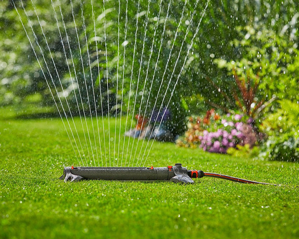 GARDENA Kombigrill Gardena AquaZoom M 18712-32 für Gartenbewässerung., Viereckregner für Flächen